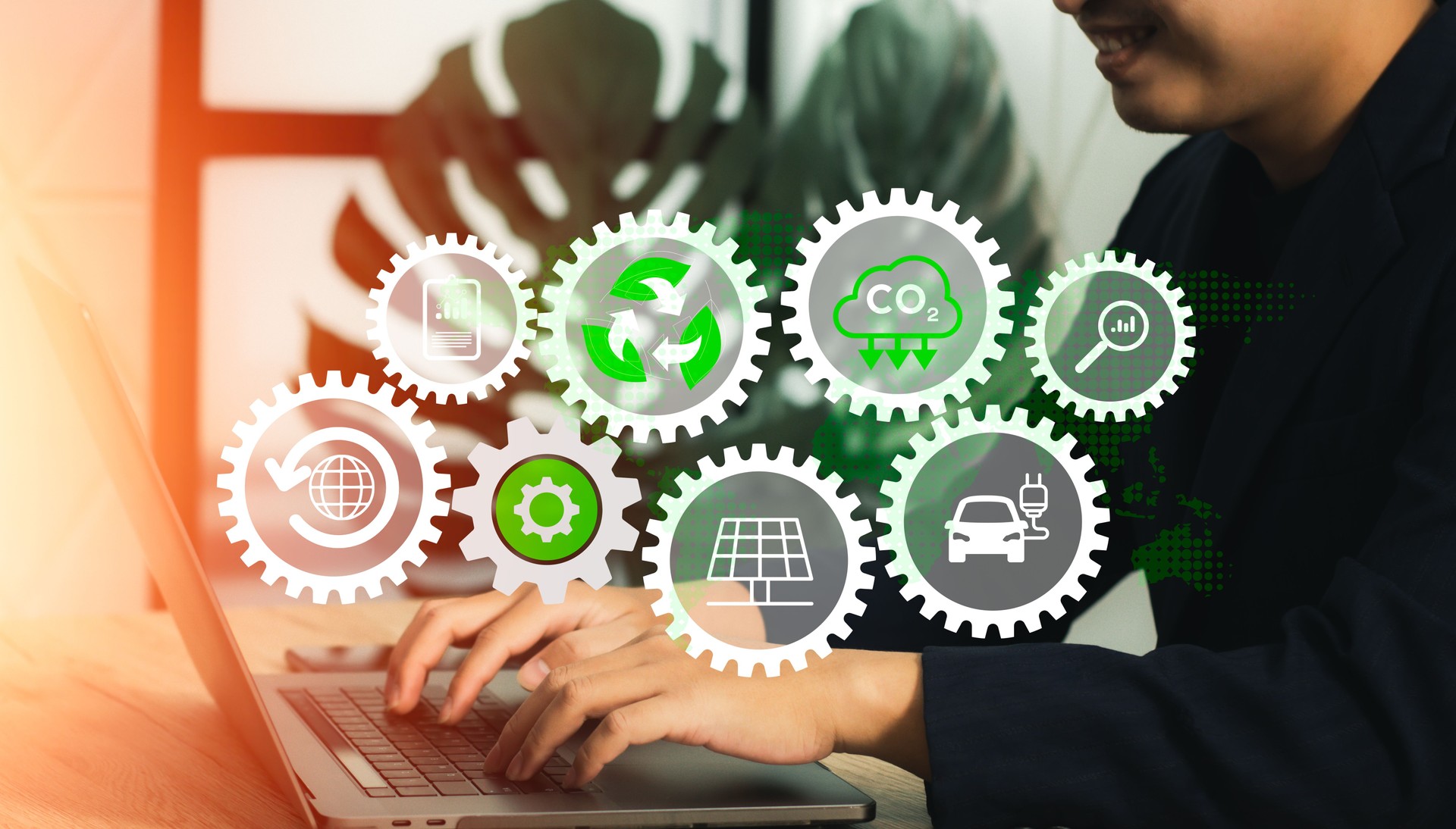 ESG, Gobernanza Social Ambiental. Empresario con laptop y Sostenible. Desarrollo organizacional empresarial. Tecnología de recurso renovable para reducir la contaminación.